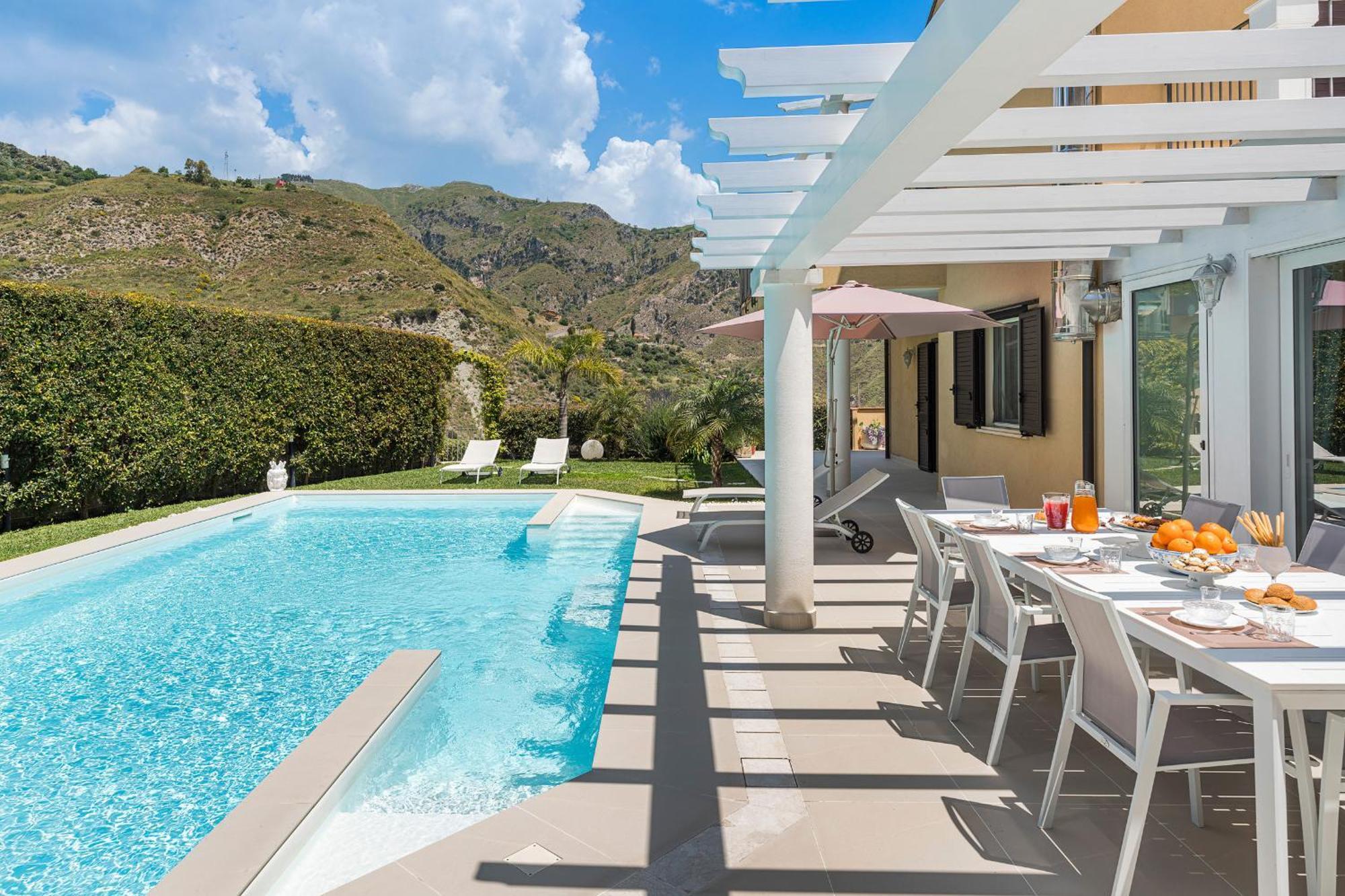 Villa Giutitta Таормина Екстериор снимка