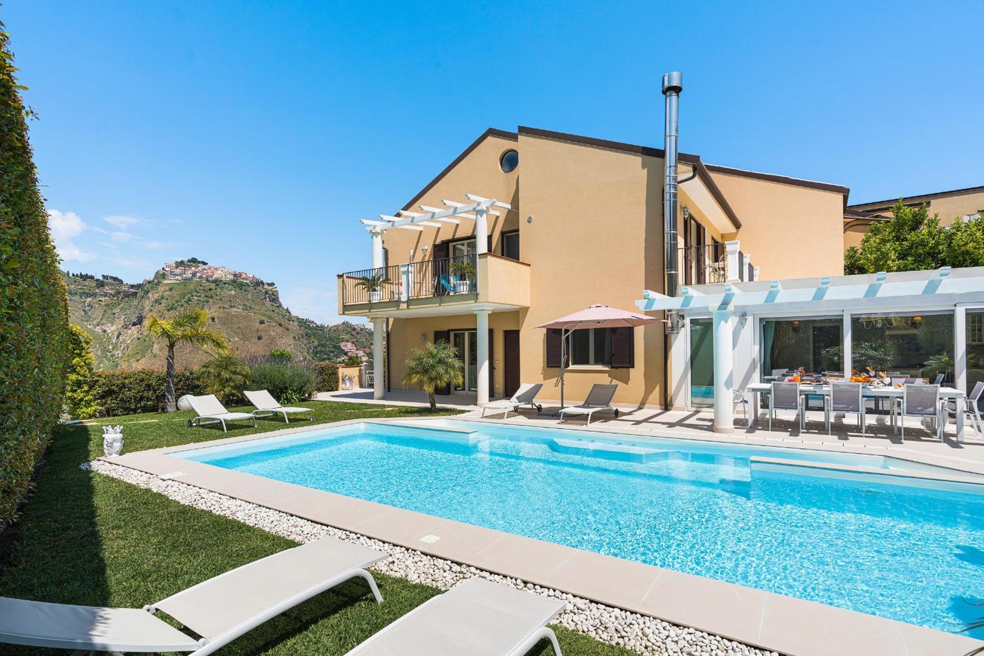 Villa Giutitta Таормина Екстериор снимка