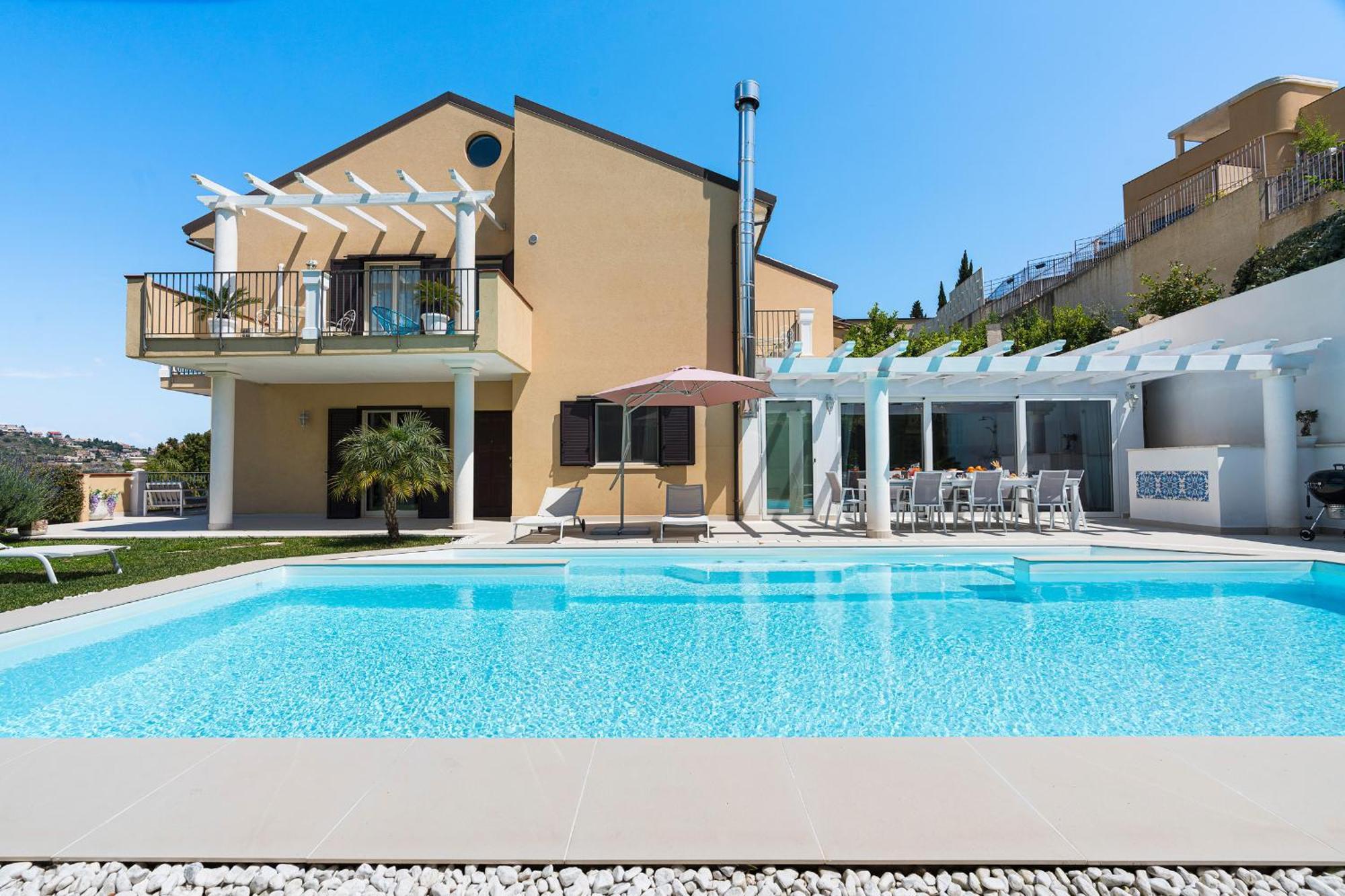 Villa Giutitta Таормина Екстериор снимка